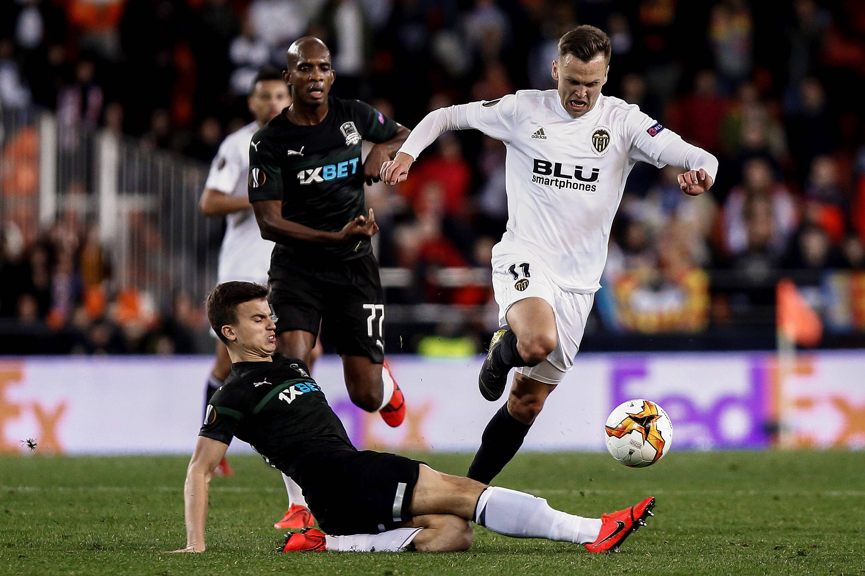 关于国际比赛日国际米兰备战NBA季后赛；手感冰凉细节曝光；气氛紧张；赛季目标并未改变的信息