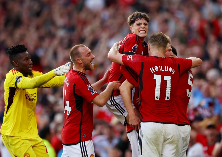 皇家社会训练开放日，今晚远射贴柱引欢呼，欧联在即，赛季目标并未改变的简单介绍